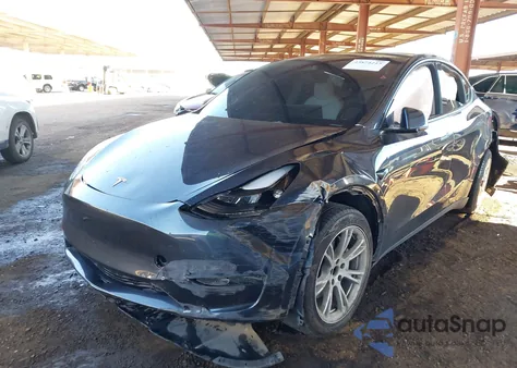 2024 Tesla Model Y Long Range Dual Motor All-Wheel Drive from USA, damaged, VIN 7SAYGDEE2RF087962